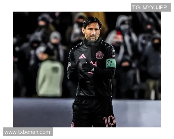 丑帅足球明星的魅力与实力并存的传奇故事与球场风采